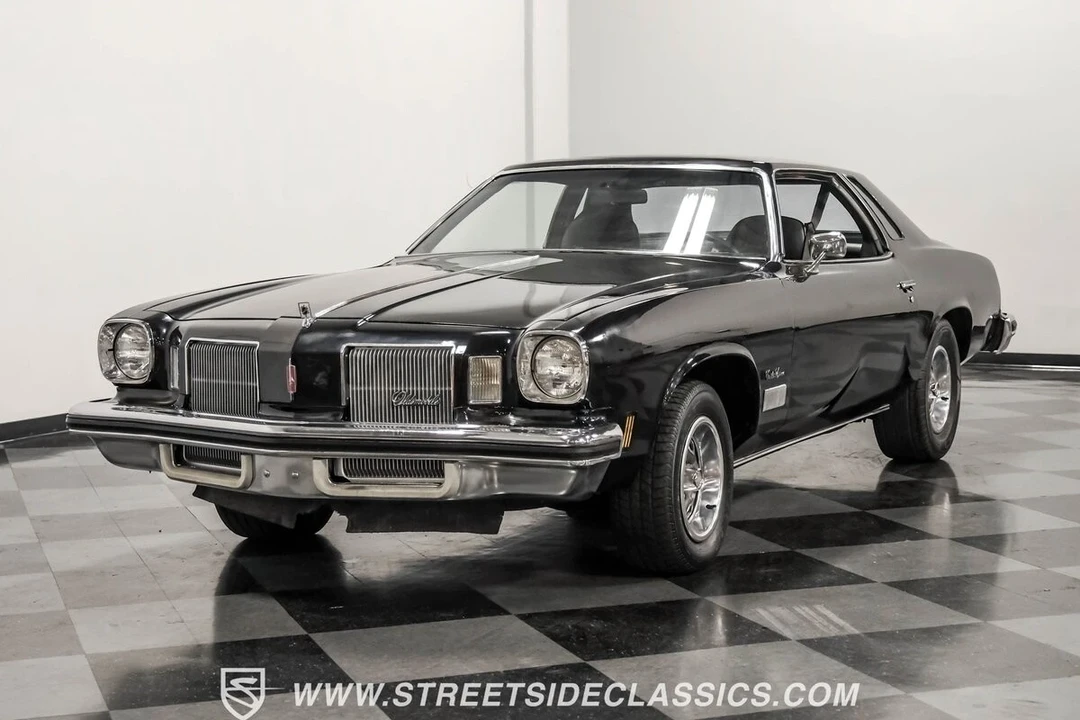 1974 Oldsmobile Cutlass Supreme - Image 20 of 21