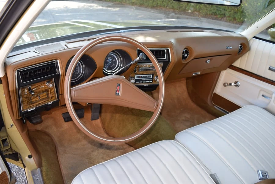 1974 Oldsmobile Cutlass Supreme - Image 4 of 10