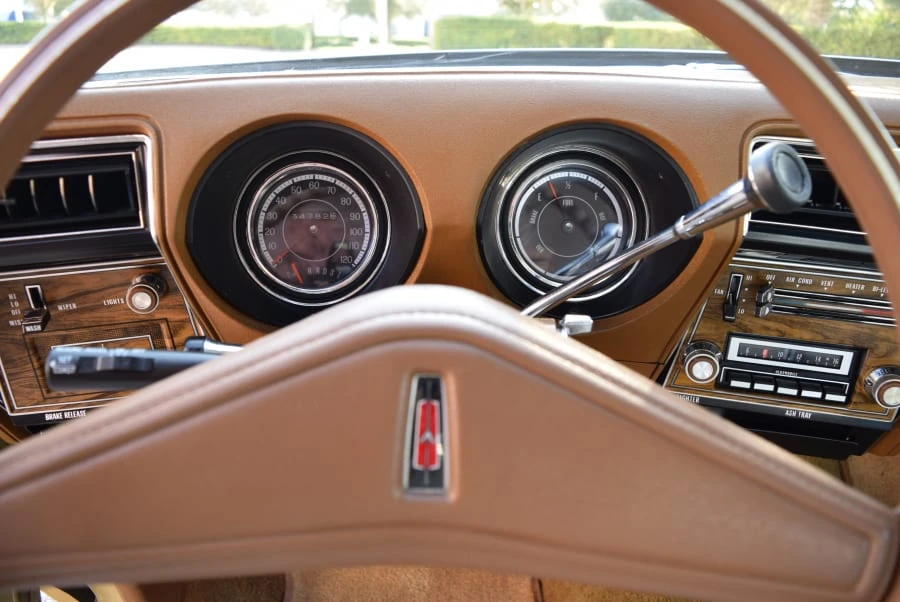 1974 Oldsmobile Cutlass Supreme - Image 6 of 10
