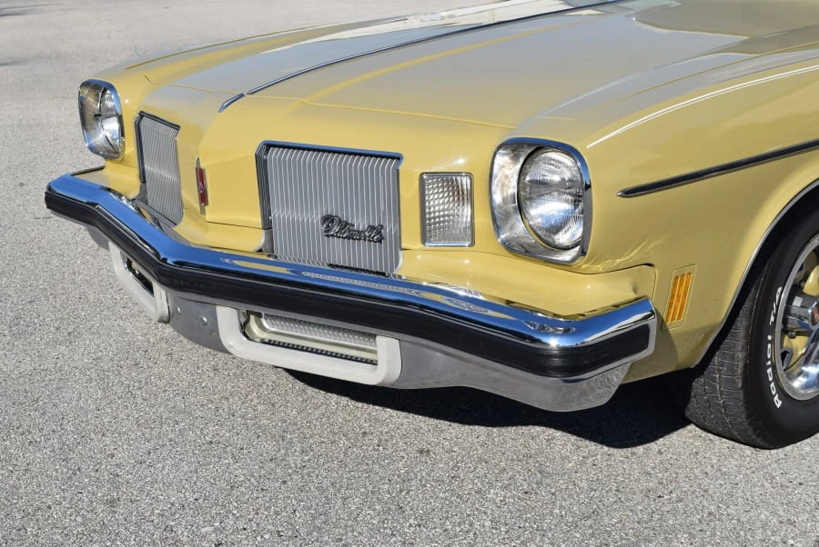 1974 Oldsmobile Cutlass Supreme - Image 9 of 10