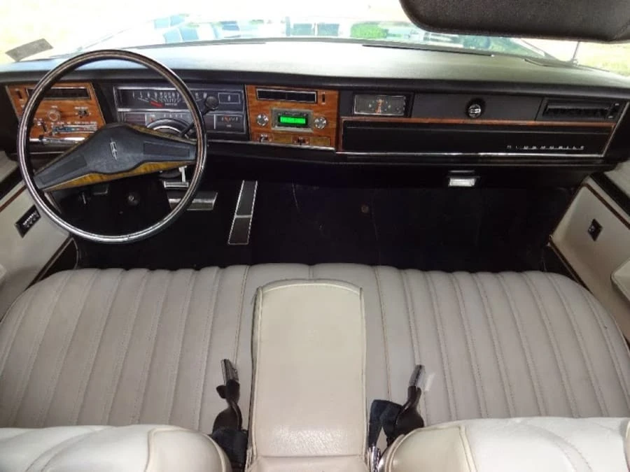 1974 Oldsmobile 88 - Image 6 of 11
