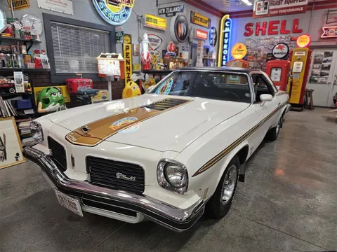 1974 Oldsmobile Hurst Indianapolis Pace Car