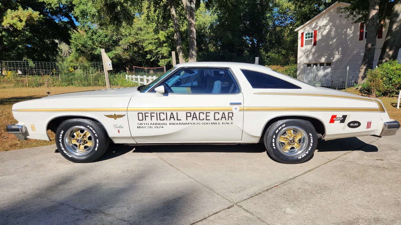 1974 Oldsmobile Hurst/Olds - Image 2 of 18