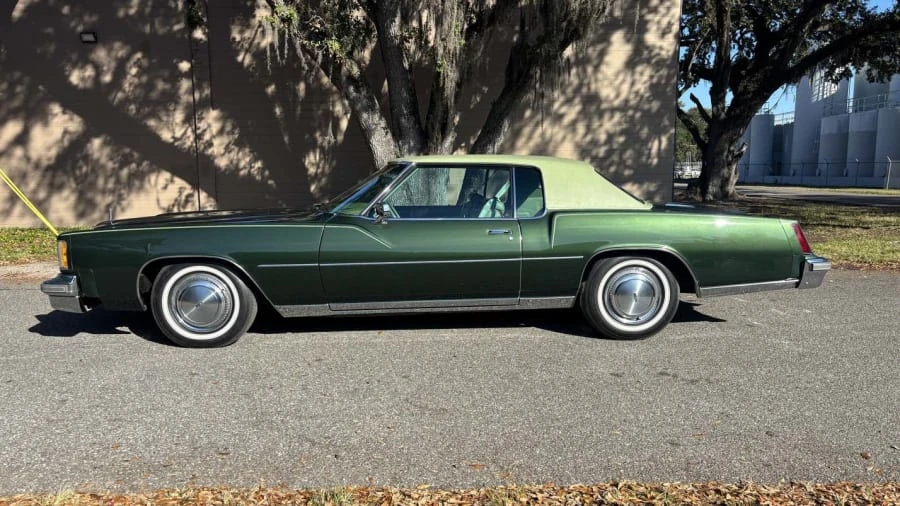 1974 Oldsmobile Toronado - Image 2 of 31