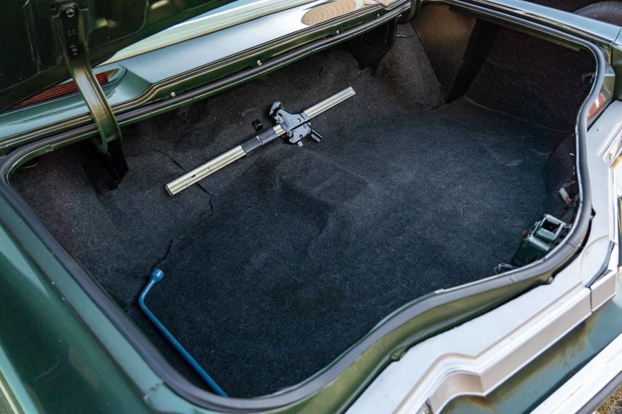 1974 Oldsmobile Toronado - Image 18 of 19