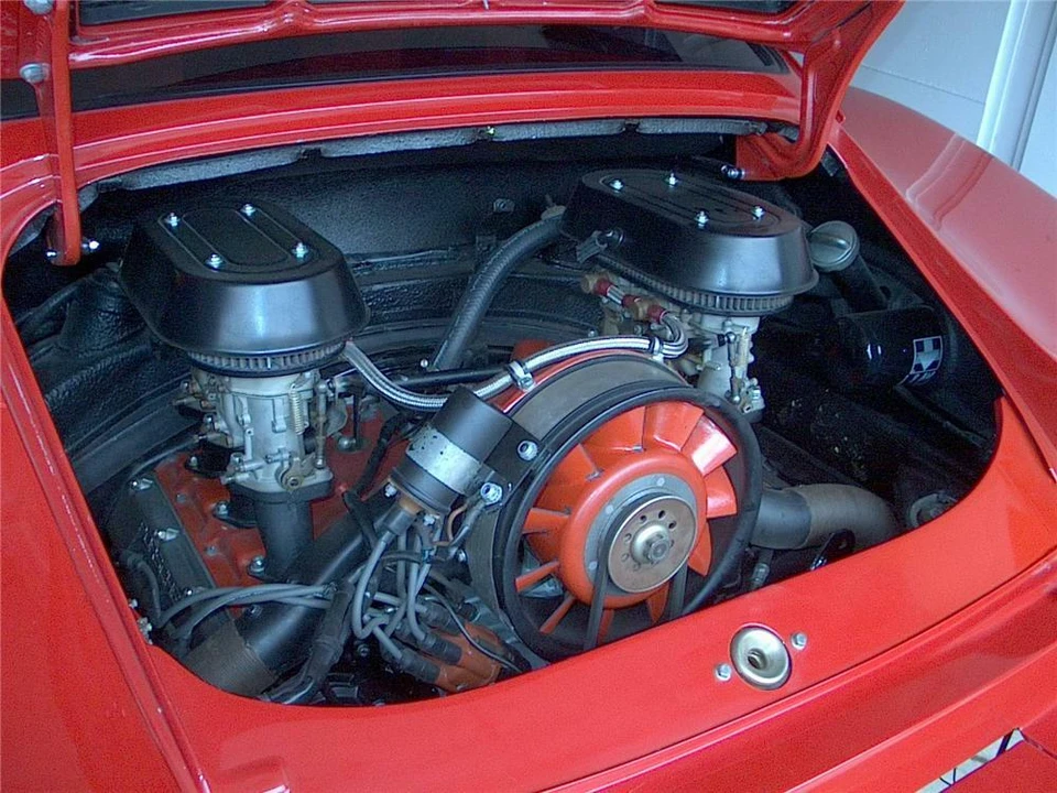 1974 Porsche 934 & 935 - Image 3 of 5