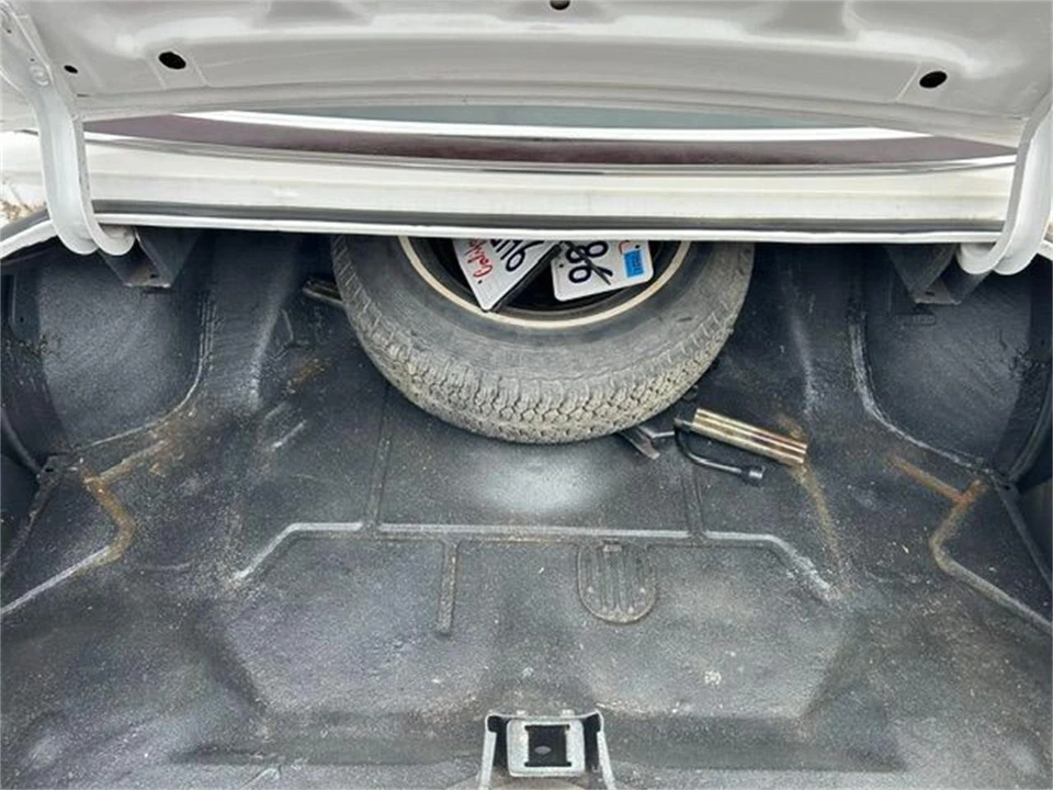1974 Pontiac Grand Am - Image 29 of 30
