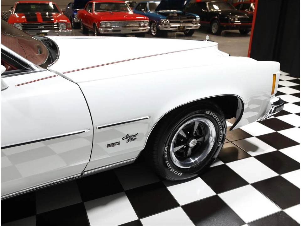 1974 Pontiac Grand Prix 3rd+ Gen - Image 16 of 31