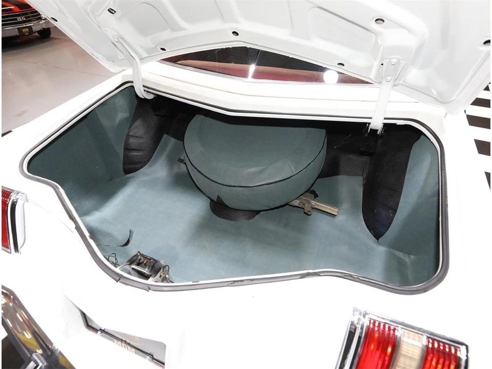 1974 Pontiac Grand Prix 3rd+ Gen - Image 5 of 31