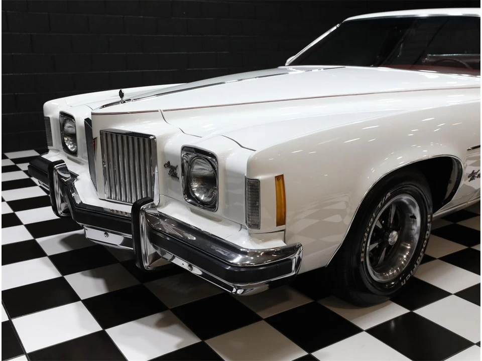 1974 Pontiac Grand Prix 3rd+ Gen - Image 7 of 31