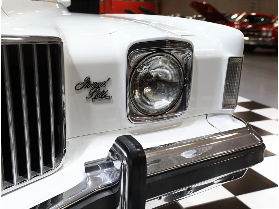 1974 Pontiac Grand Prix 3rd+ Gen - Image 11 of 31