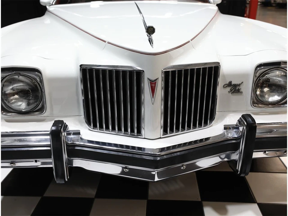 1974 Pontiac Grand Prix 3rd+ Gen - Image 12 of 31