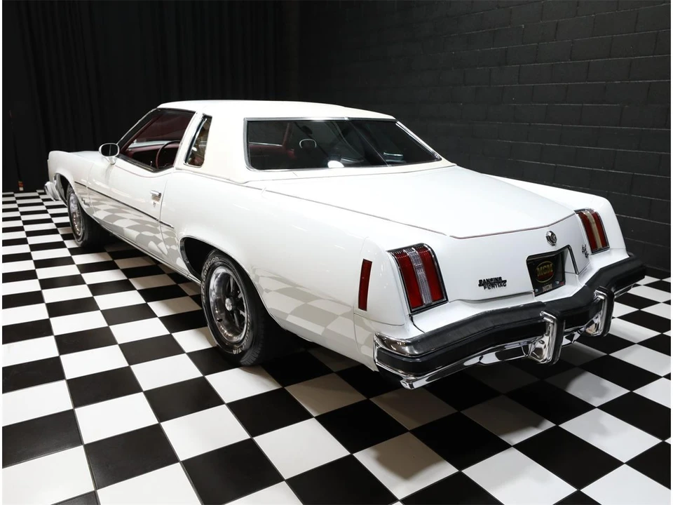 1974 Pontiac Grand Prix 3rd+ Gen - Image 29 of 31