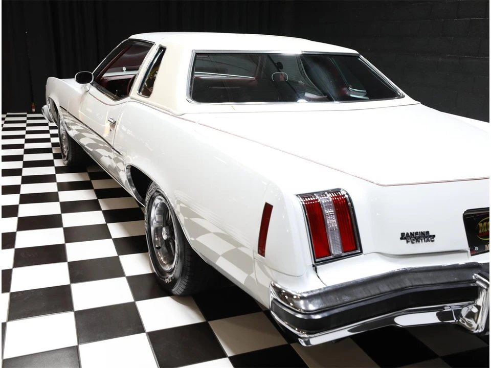 1974 Pontiac Grand Prix 3rd+ Gen - Image 30 of 31