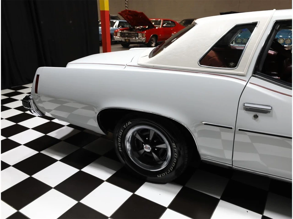 1974 Pontiac Grand Prix 3rd+ Gen - Image 20 of 31