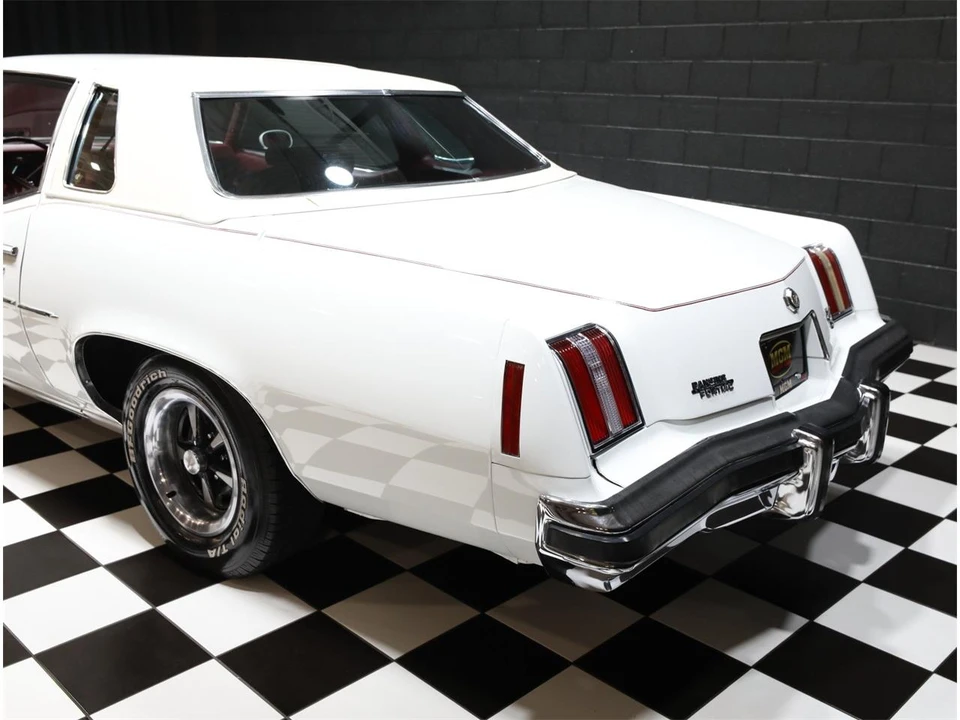 1974 Pontiac Grand Prix 3rd+ Gen - Image 28 of 31