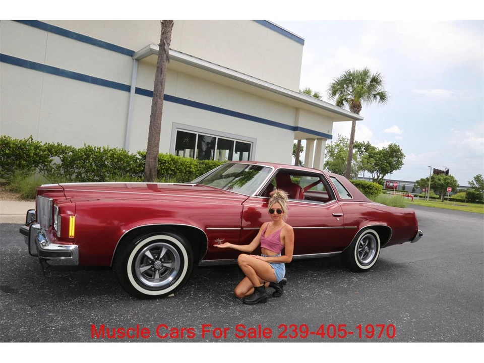 1974 Pontiac Grand Prix 3rd+ Gen - Image 2 of 31