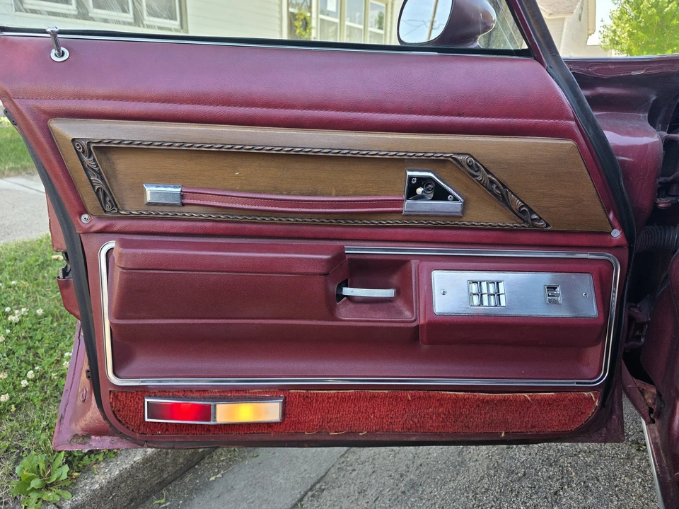 1974 Pontiac Safari - Image 25 of 31
