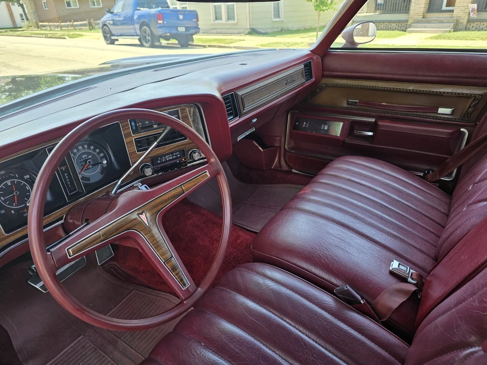 1974 Pontiac Safari - Image 27 of 31