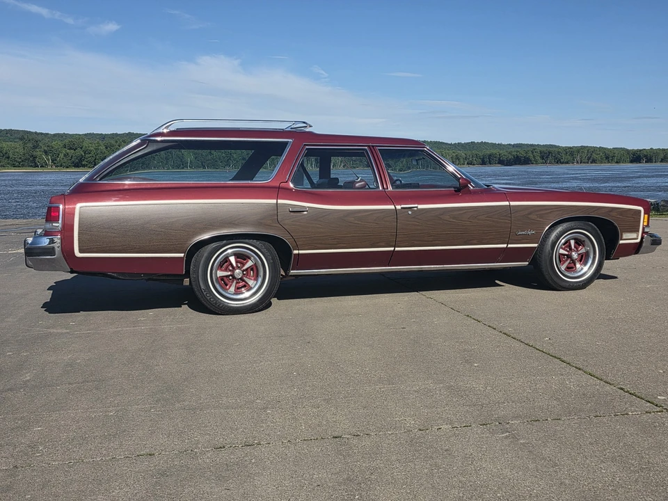 1974 Pontiac Safari - Image 15 of 31
