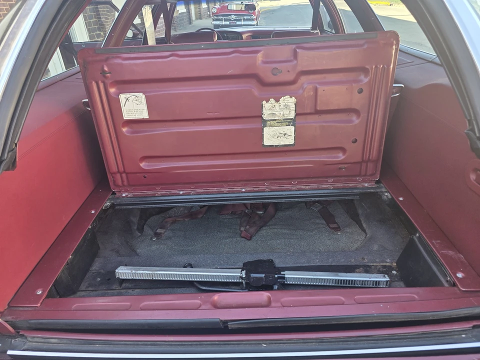 1974 Pontiac Safari - Image 20 of 31