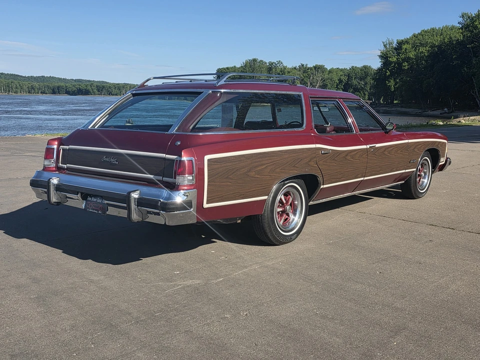 1974 Pontiac Safari - Image 14 of 31