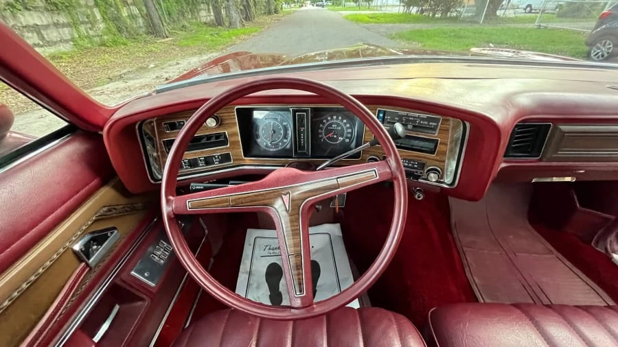 1974 Pontiac Grand Ville - Image 8 of 23