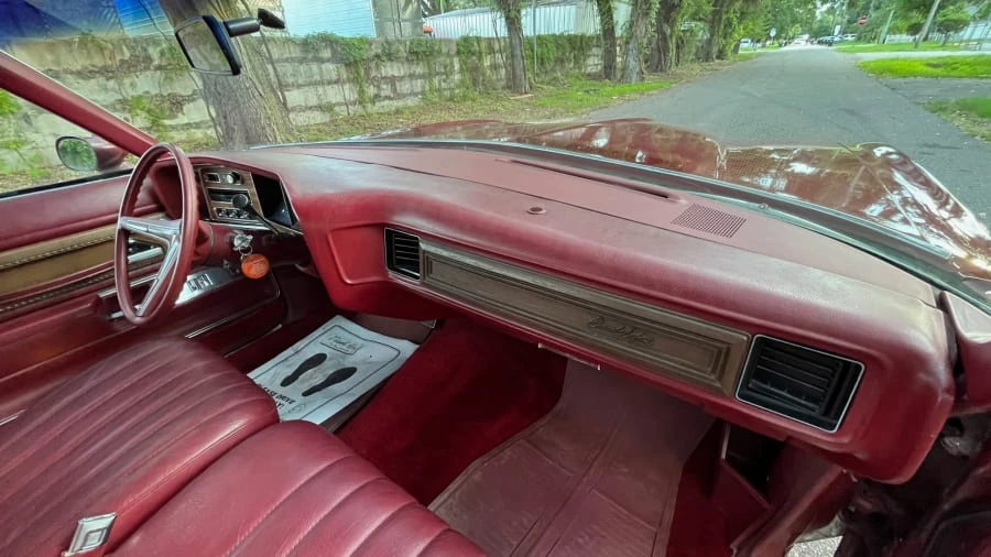 1974 Pontiac Grand Ville - Image 9 of 23