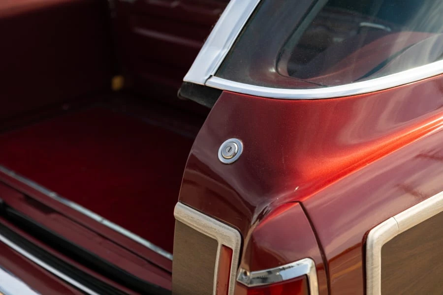1974 Pontiac Safari - Image 9 of 25