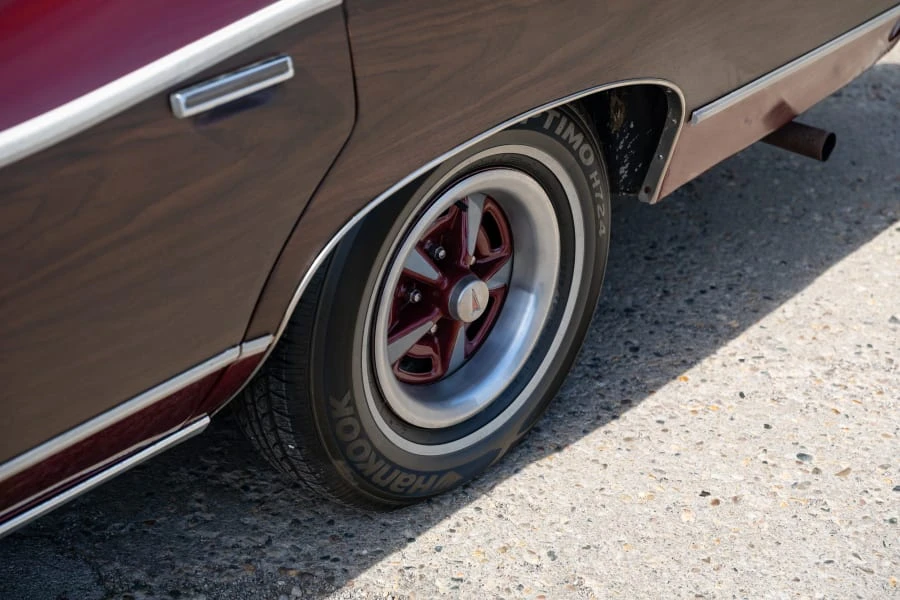 1974 Pontiac Safari - Image 7 of 25