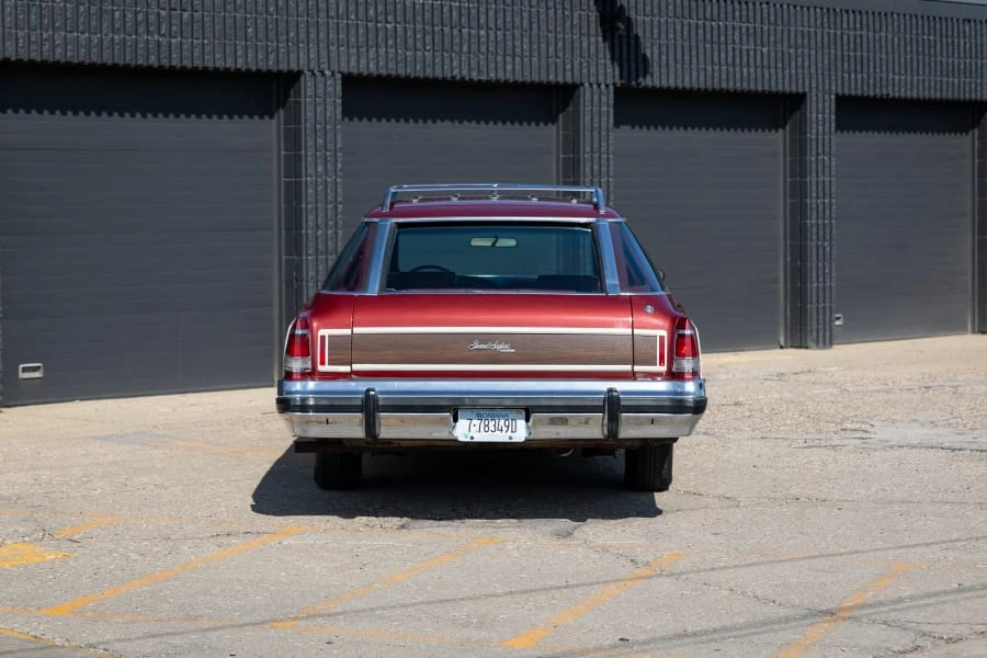 1974 Pontiac Safari - Image 5 of 25