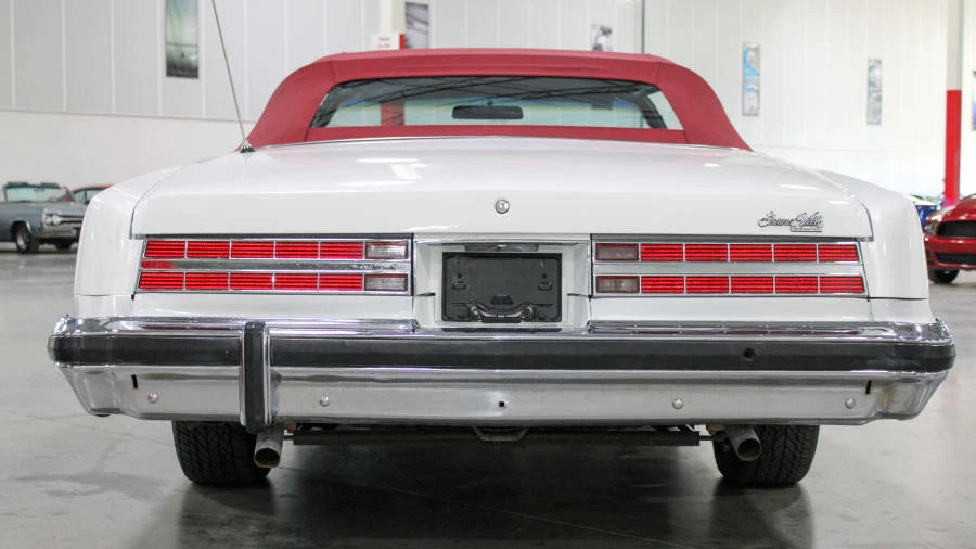 1974 Pontiac Grand Ville - Image 17 of 31