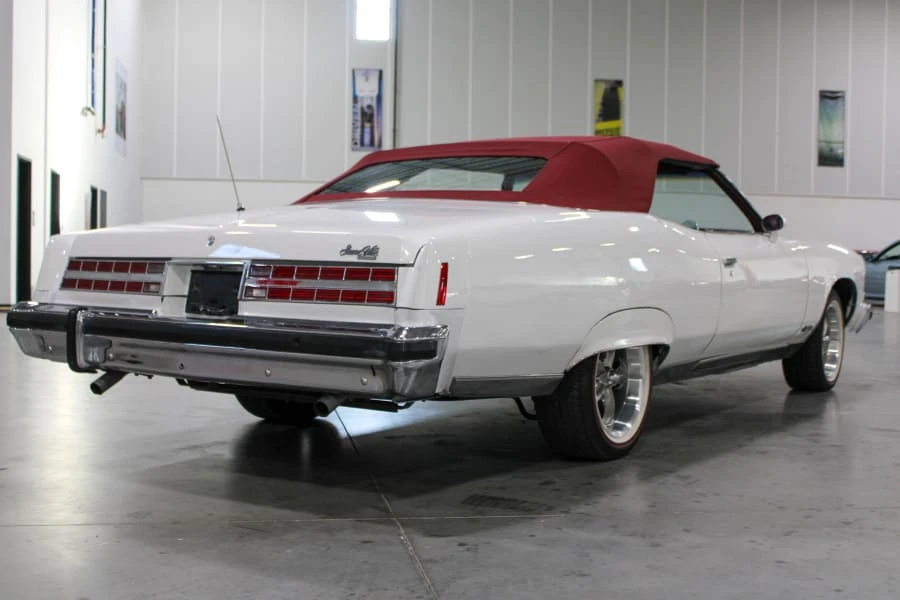 1974 Pontiac Grand Ville - Image 7 of 31