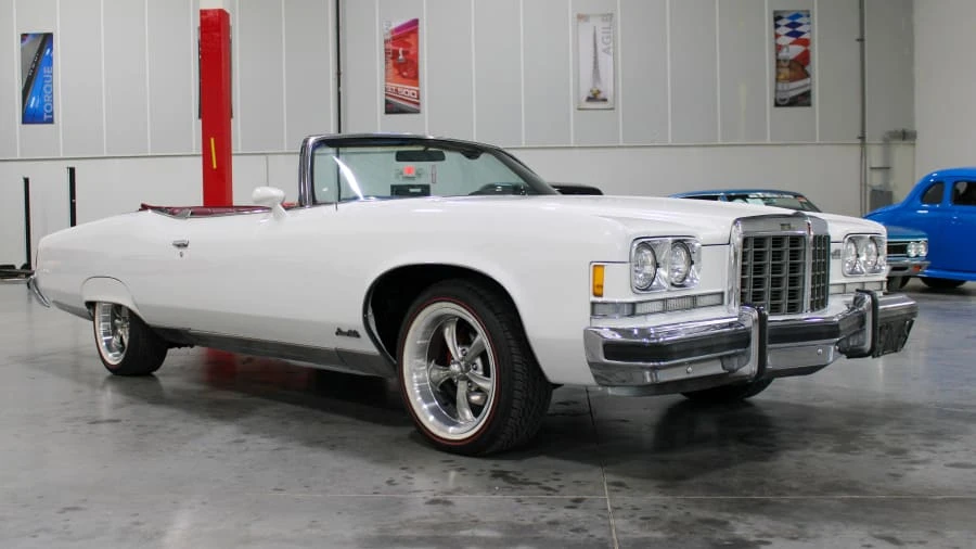 1974 Pontiac Grand Ville - Image 14 of 31