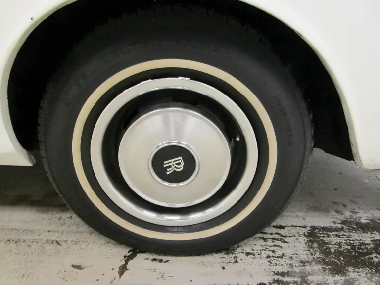 1974 Rolls-Royce Corniche Series I - Image 7 of 9