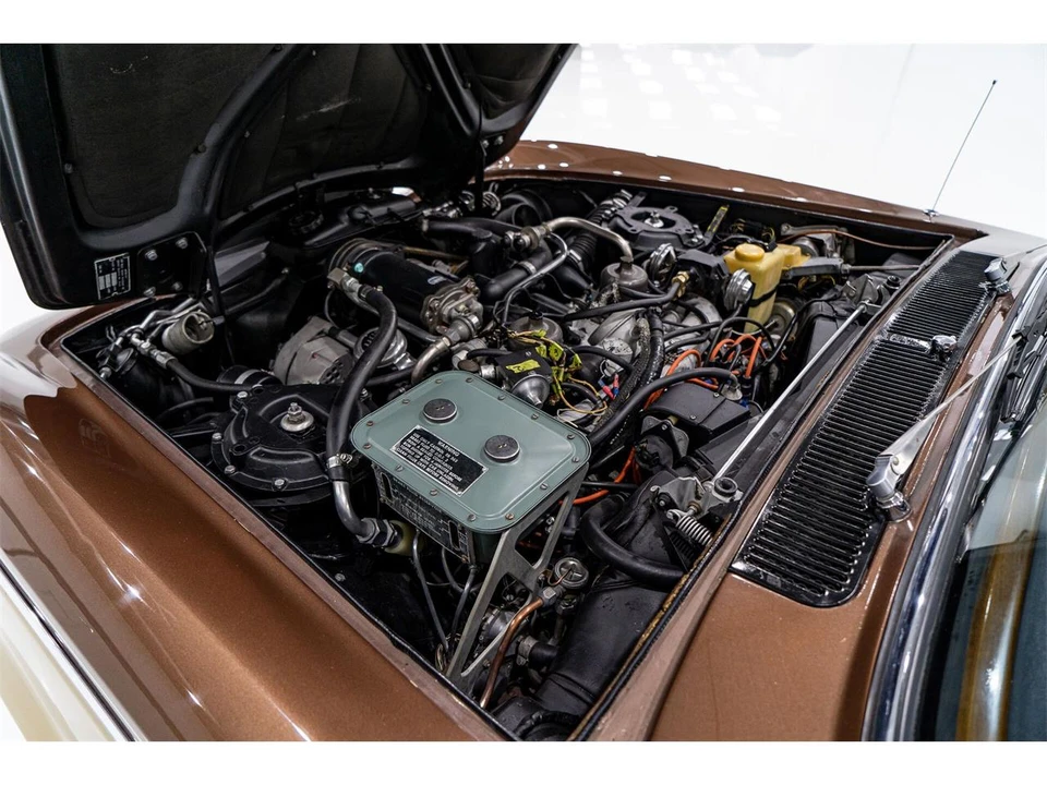 1974 Rolls-Royce Silver Shadow I - Image 17 of 31