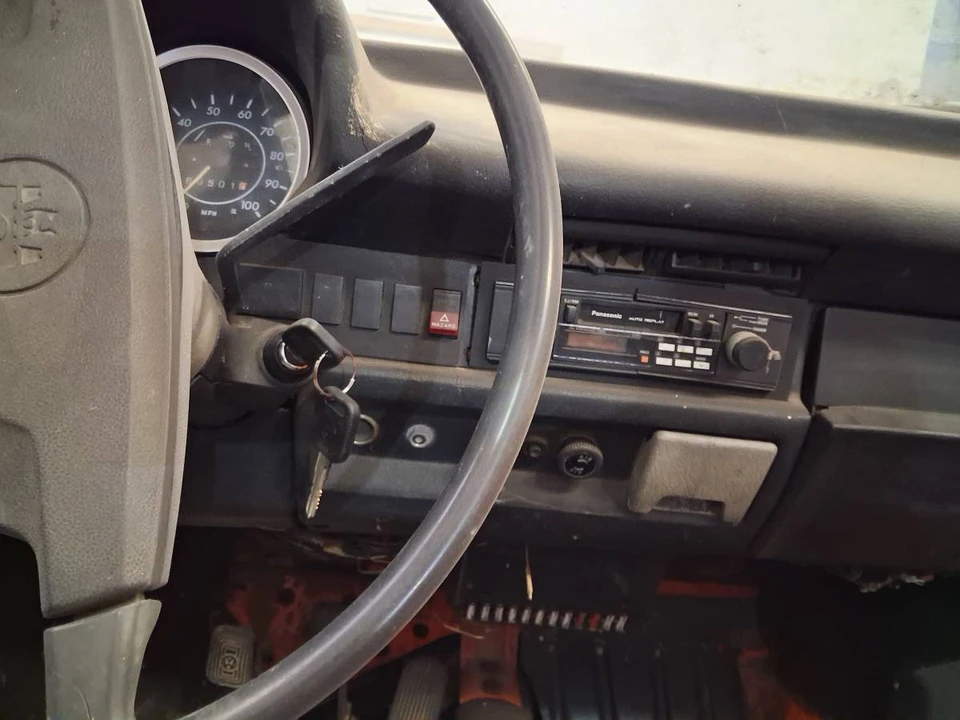 1974 Volkswagen Super Beetle - Image 5 of 5
