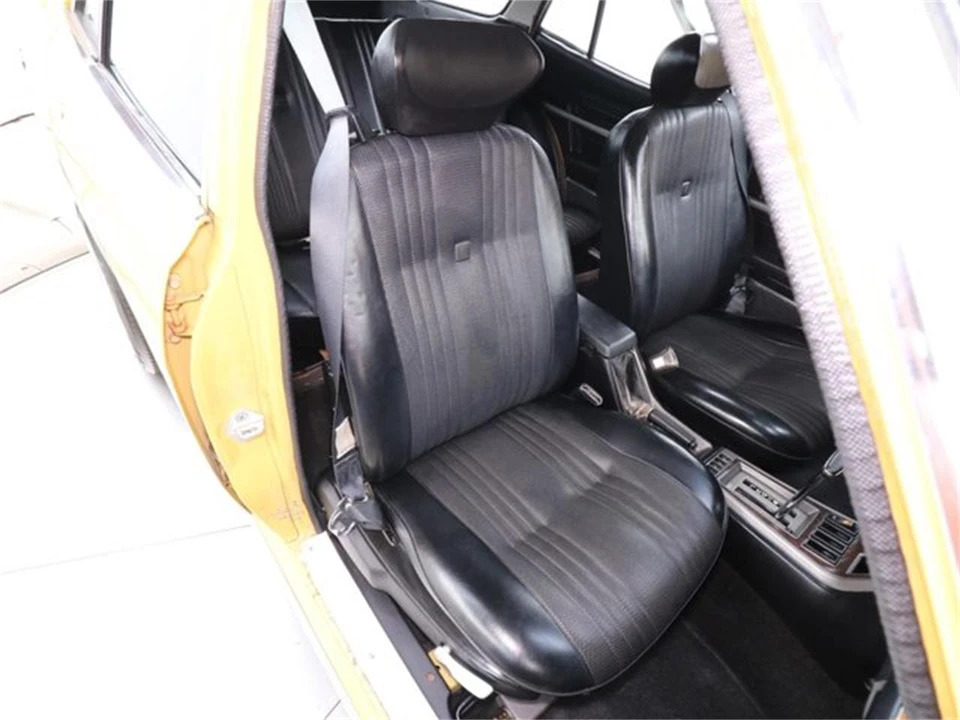 1974 Toyota Corona 5th Gen - Image 16 of 31