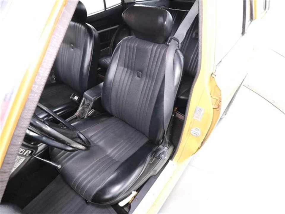 1974 Toyota Corona 5th Gen - Image 15 of 31