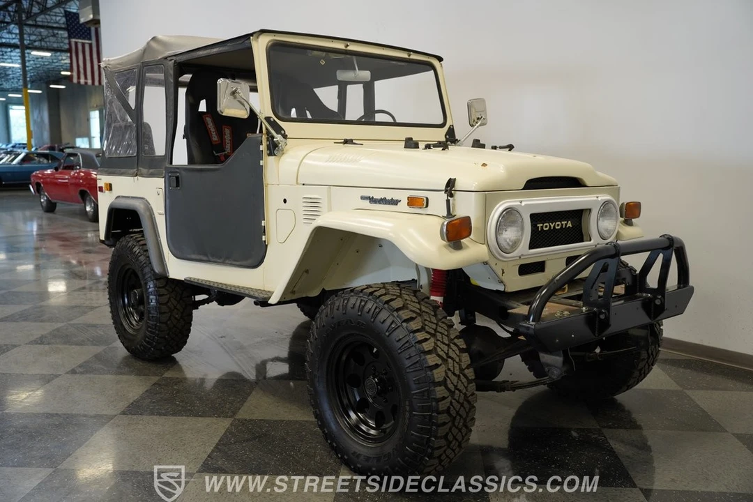 1974 Toyota J40 Land Cruiser - Image 17 of 31