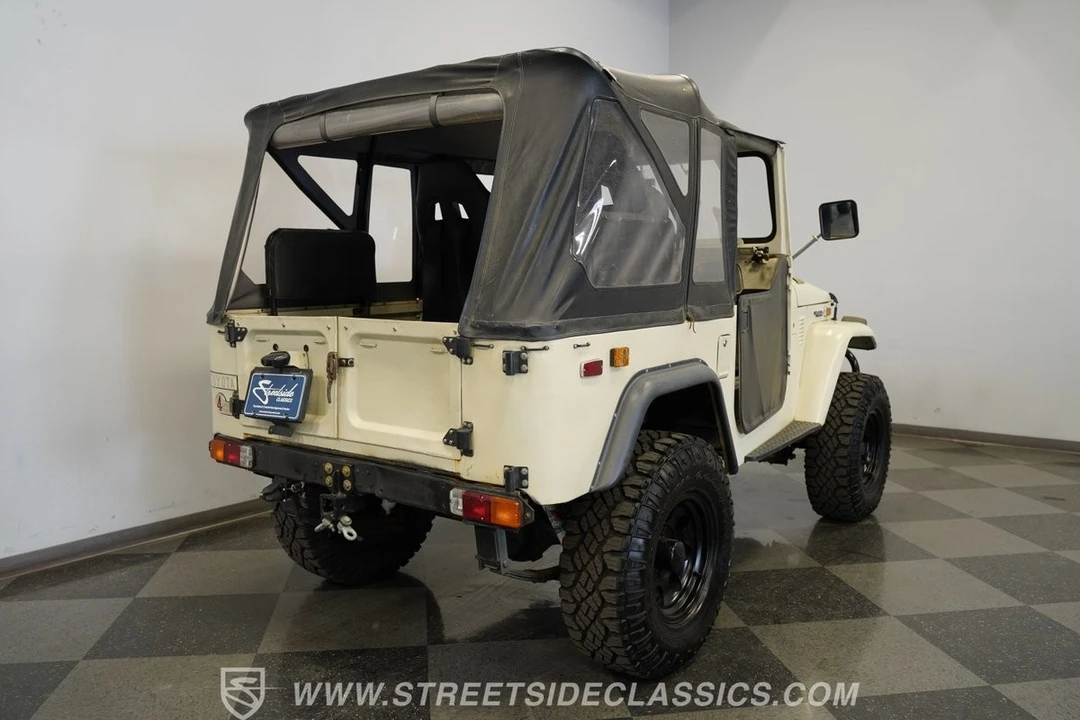 1974 Toyota J40 Land Cruiser - Image 12 of 31