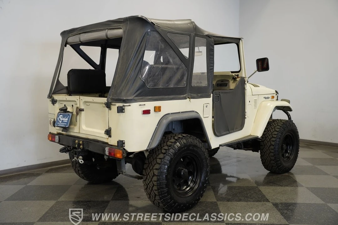 1974 Toyota J40 Land Cruiser - Image 13 of 31