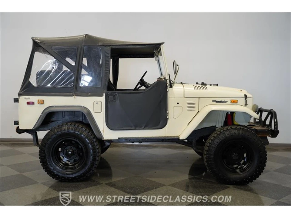 1974 Toyota J40 Land Cruiser - Image 14 of 31