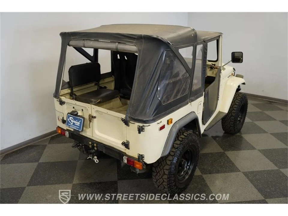 1974 Toyota J40 Land Cruiser - Image 28 of 31