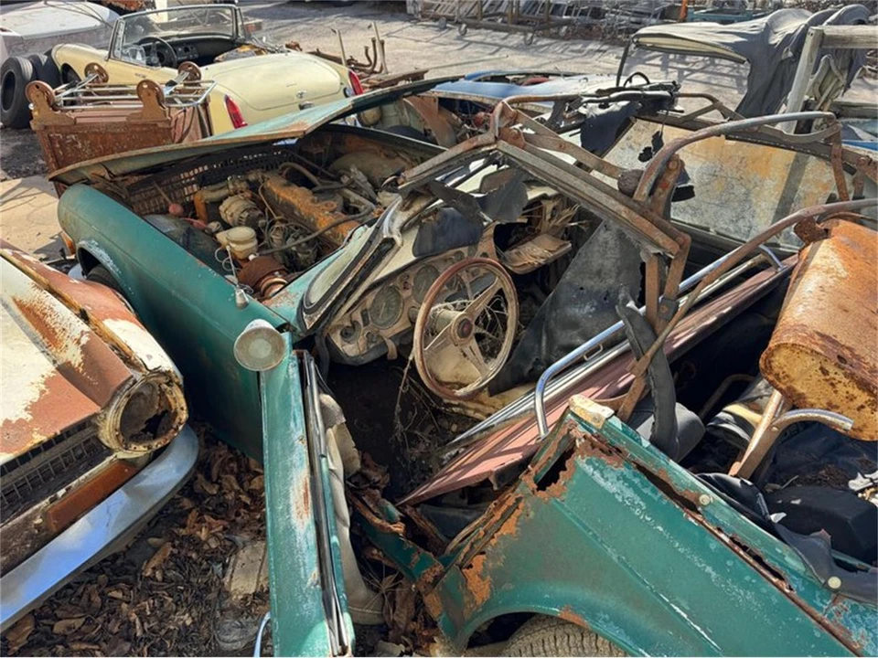 1974 Triumph TR6 (US-spec) - Image 2 of 2