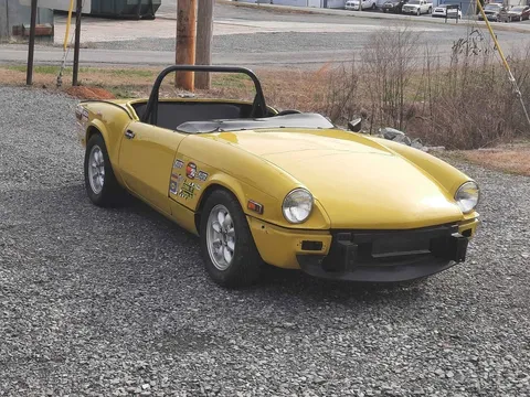 1974 Triumph Spitfire Race