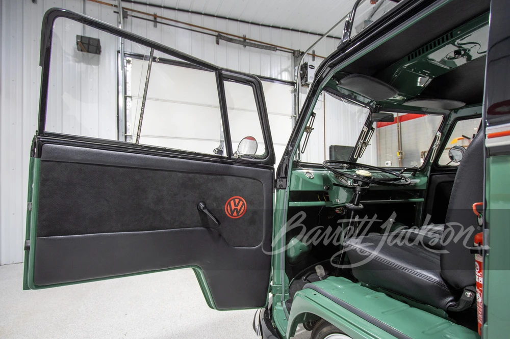 1974 Volkswagen Split-Window Bus - Image 5 of 31