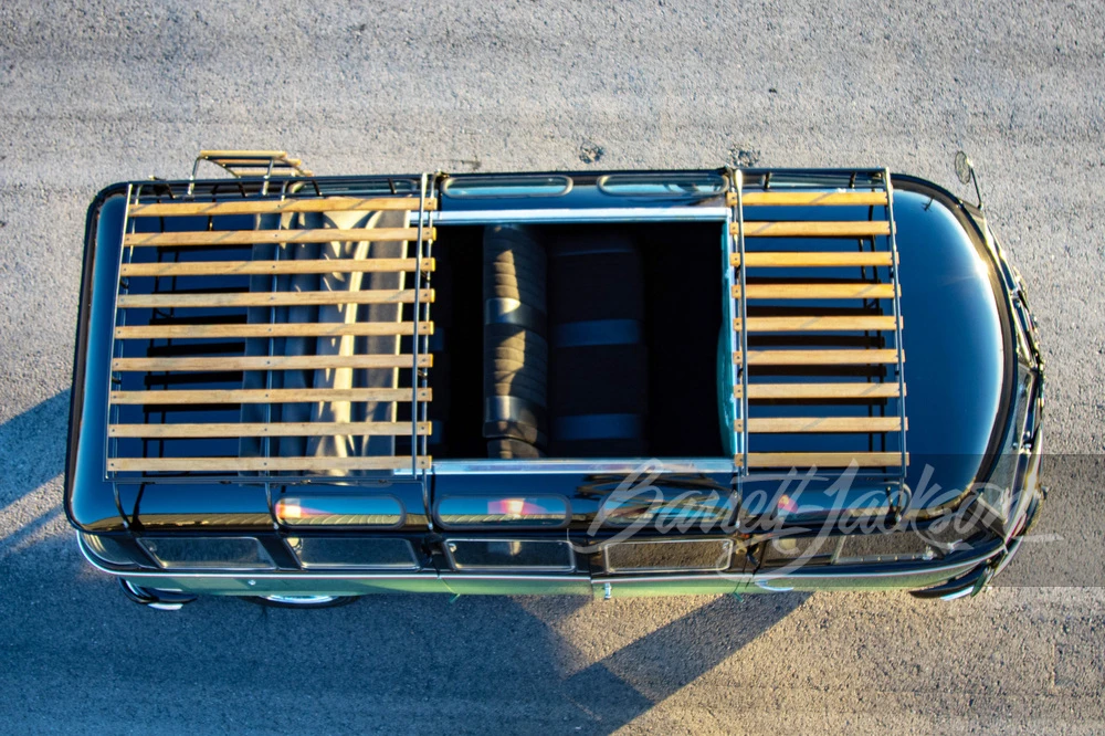 1974 Volkswagen Split-Window Bus - Image 10 of 31