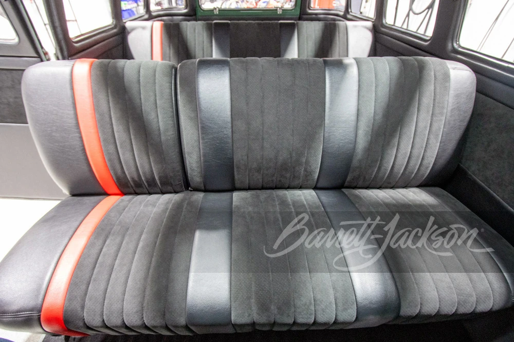 1974 Volkswagen Split-Window Bus - Image 28 of 31
