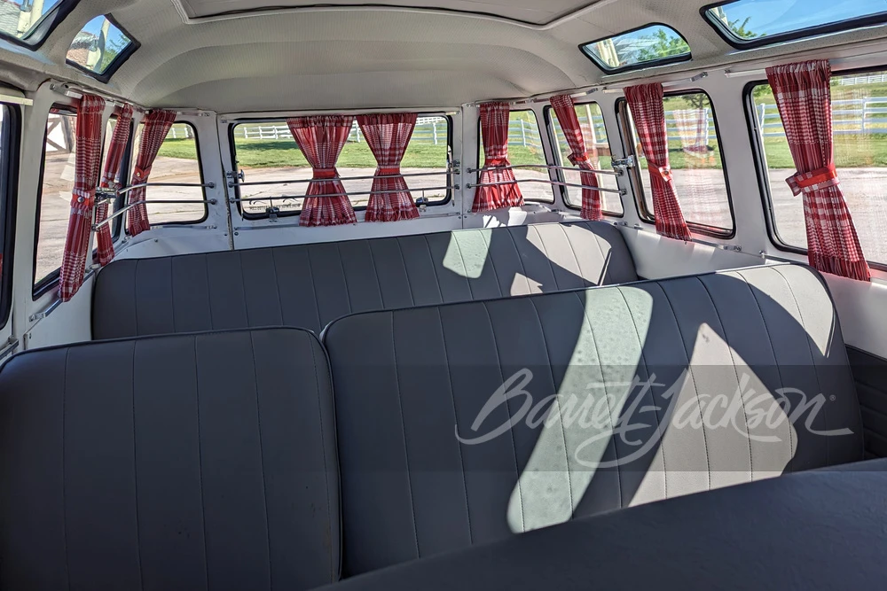 1974 Volkswagen Split-Window Bus - Image 4 of 8
